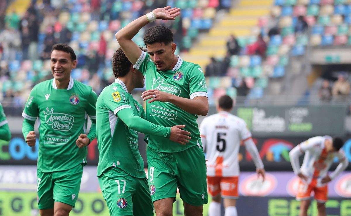 Audax Italiano hunde a Cobresal en la tabla de posiciones gracias a la ley del ex