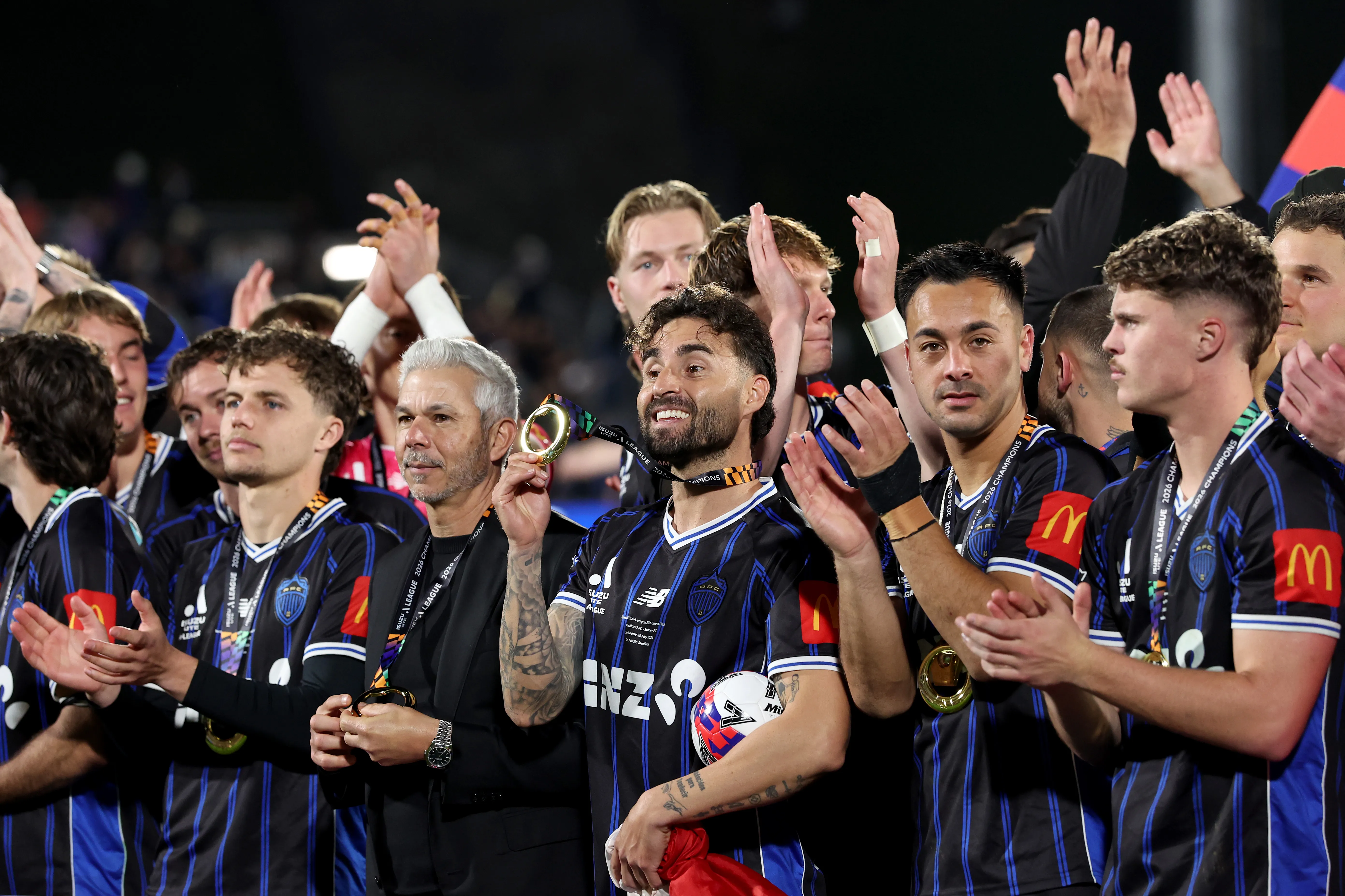 Gallegos se coronó campeón de la A-League. (Photo by Fiona Goodall/Getty Images)
