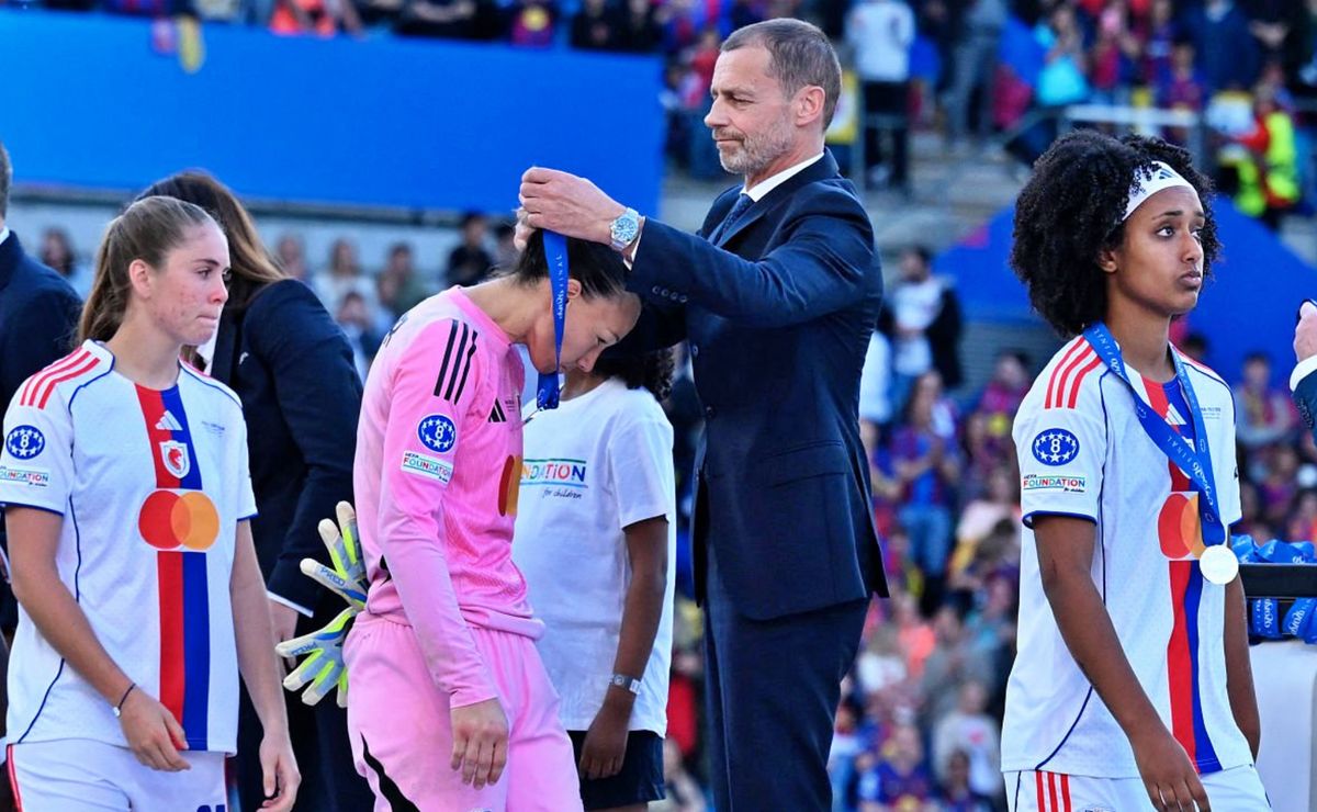 Christiane Endler tras perder su segunda final de Champions Femenina ante Barcelona: “Es decepcionante”