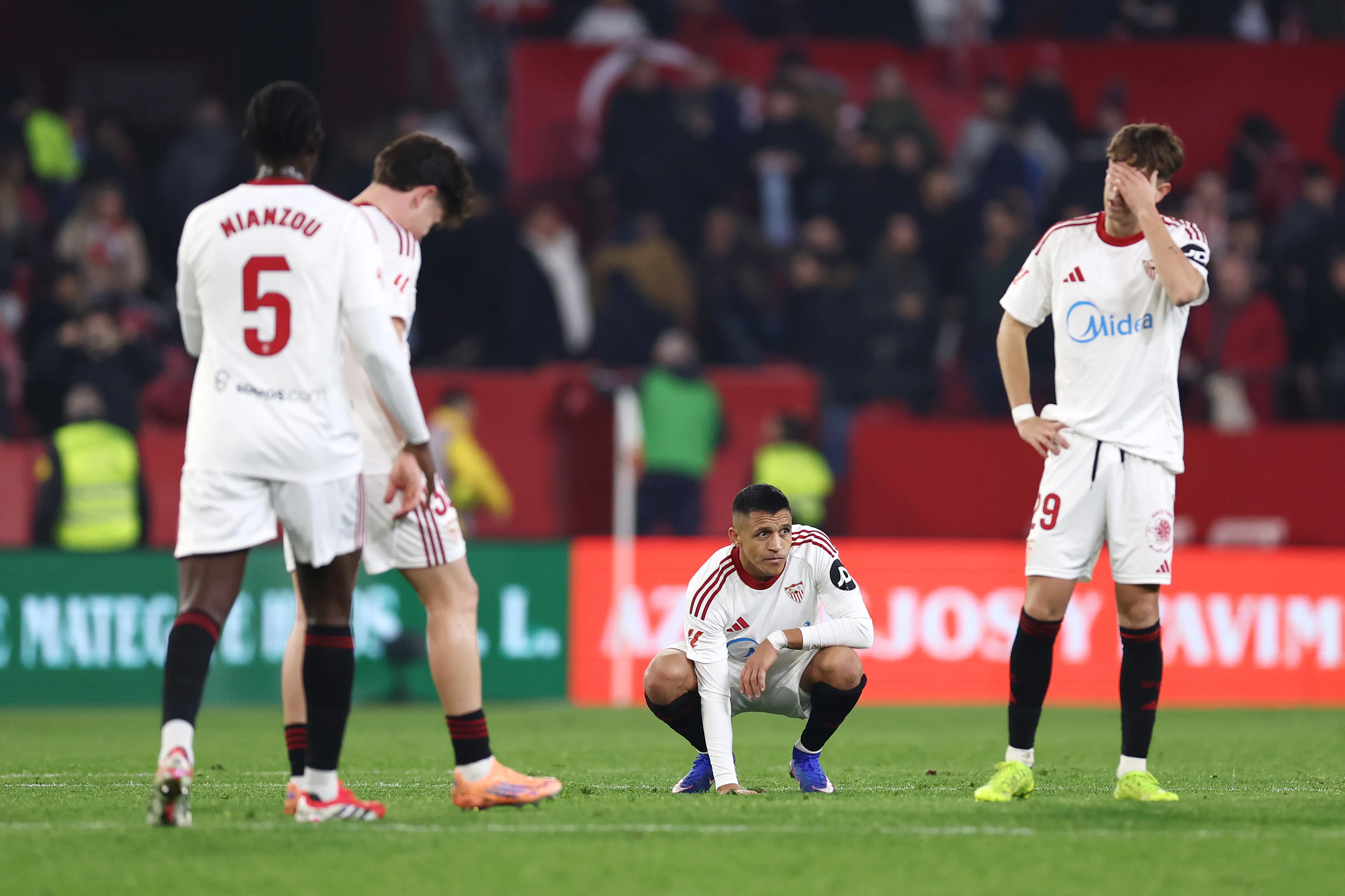 Sánchez y el Sevilla terminaron con una caída la campaña. (Fran Santiago/Getty Images).