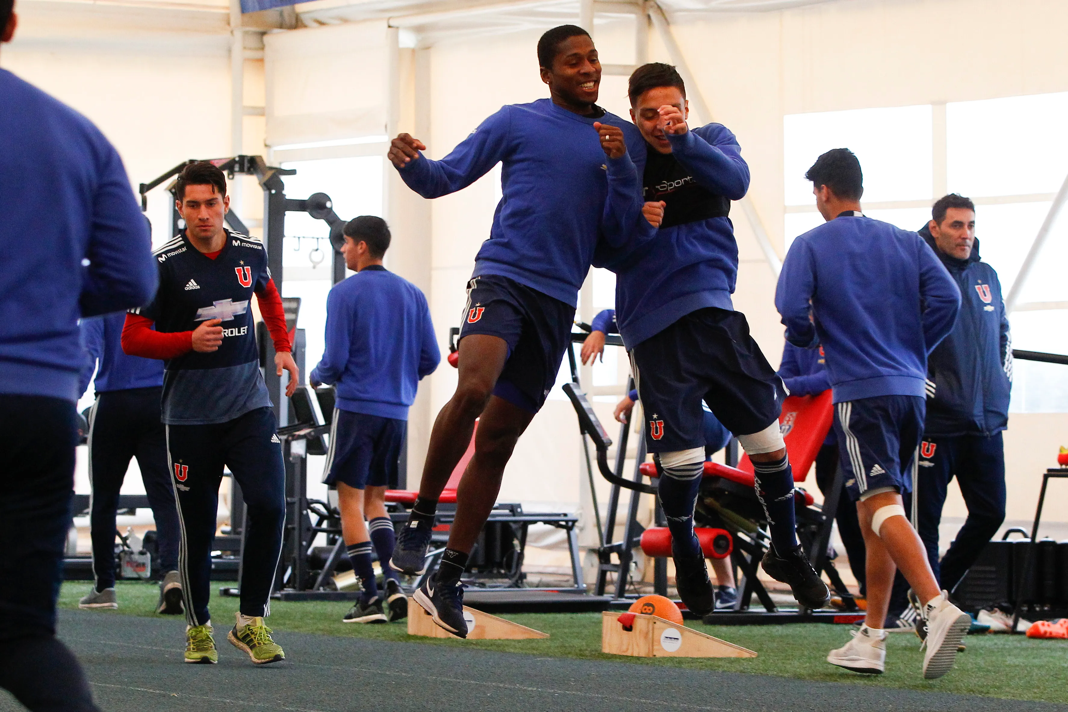 Armando Cooper fue traído por Ronald Fuentes justo antes del Mundial donde fue con Panamá. Foto: Ramon Monroy/Photosport