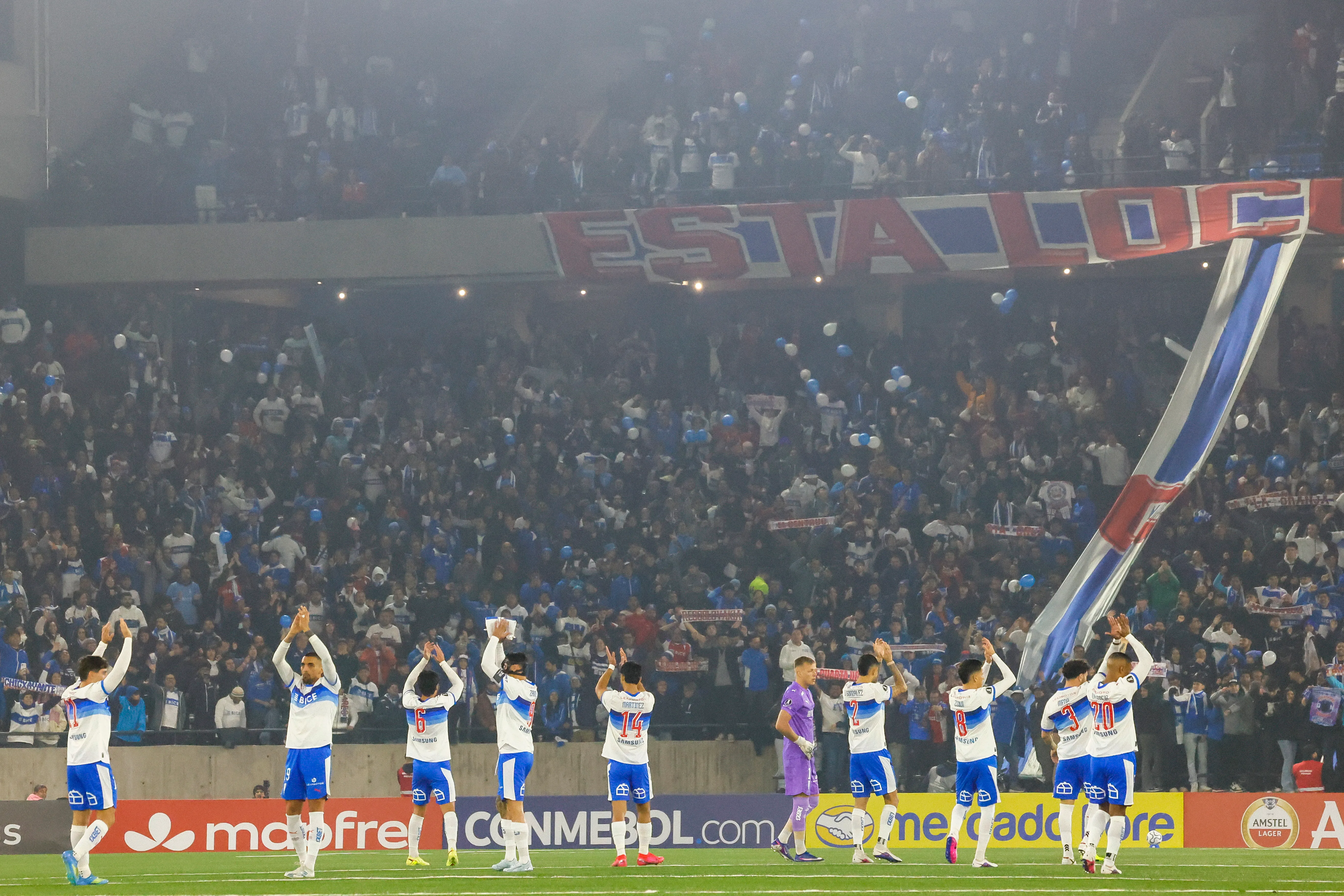 U Católica recibe por primera vez a Colo Colo en el Claro Arena. Foto: Andrés Pina/Photosport