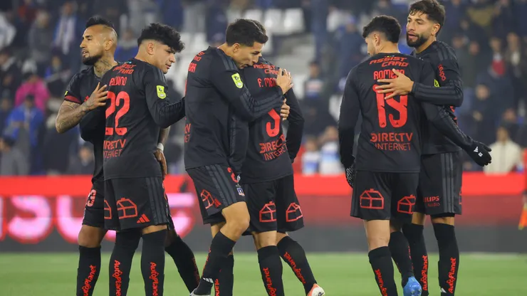 Colo Colo festejó en el Claro Arena.