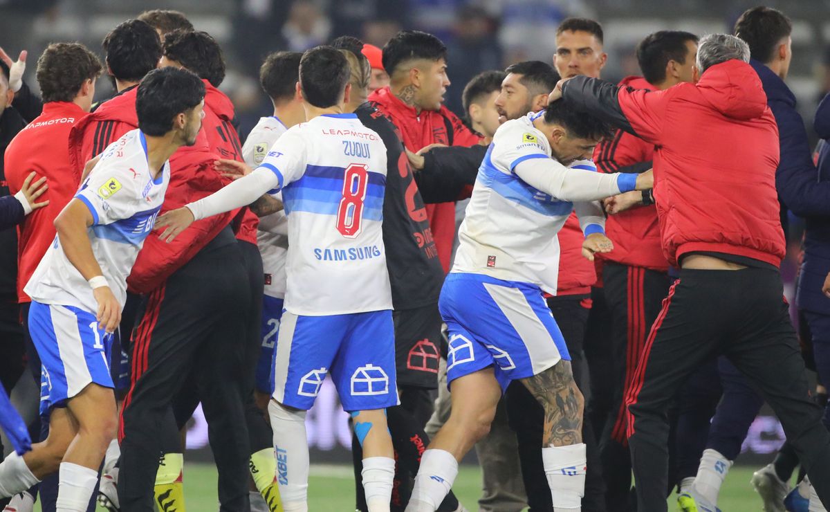 Colo Colo pierde mucho tras la pelea con la UC: tendrá que improvisar por dos posibles suspendidos