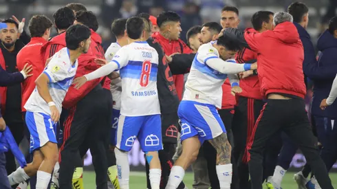 La UC y Colo Colo terminaron a los golpes.