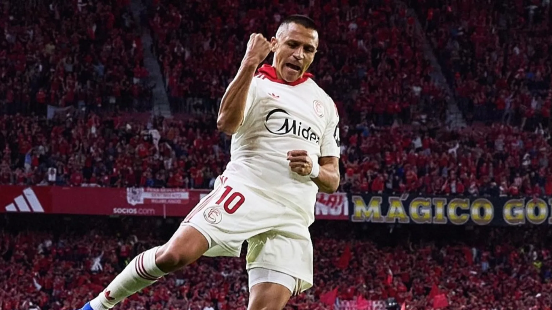 Alexis Sánchez sumó energías tras los últimos partidos en Sevilla.