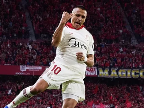 Hinchas del Sevilla blindan a Alexis y exigen su continuidad