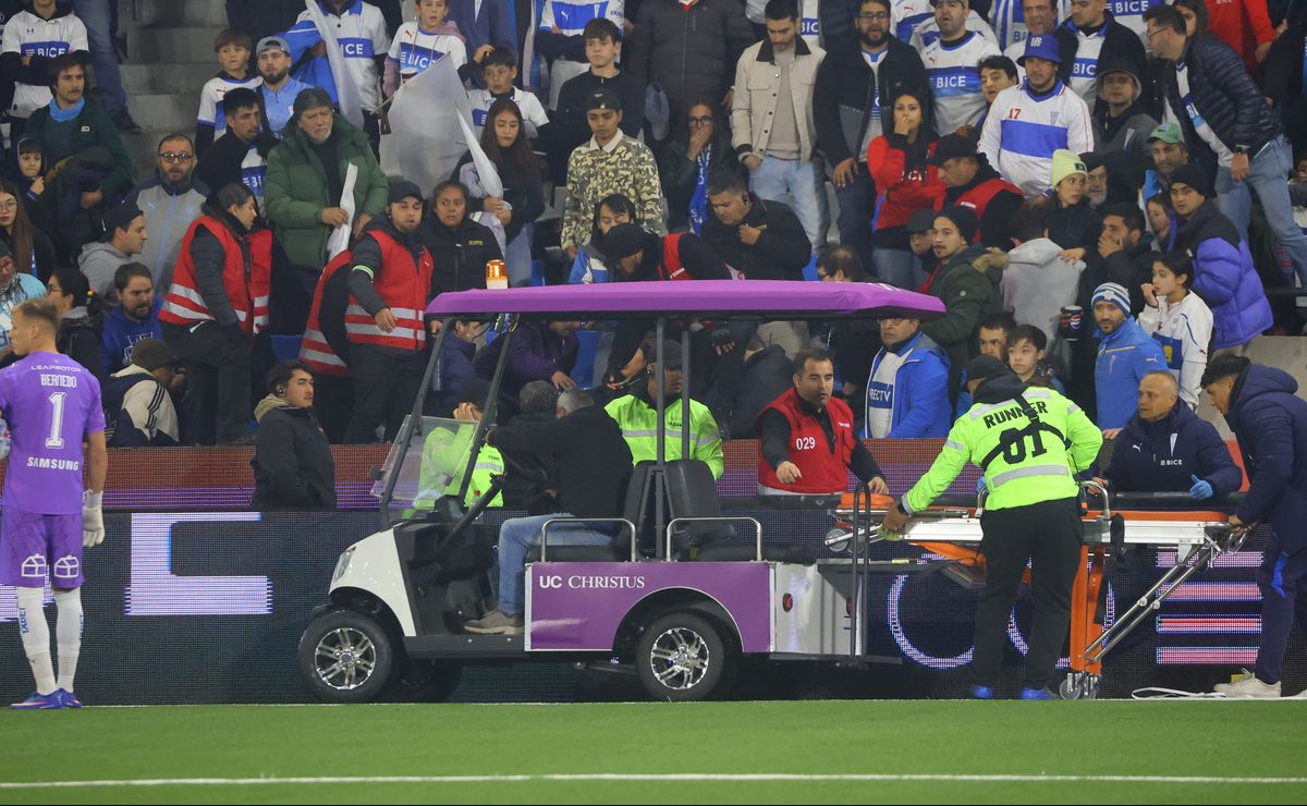 Ex jugador de la UC se lamenta por incidente ante Colo Colo: “Hasta la ambulancia era bueno”