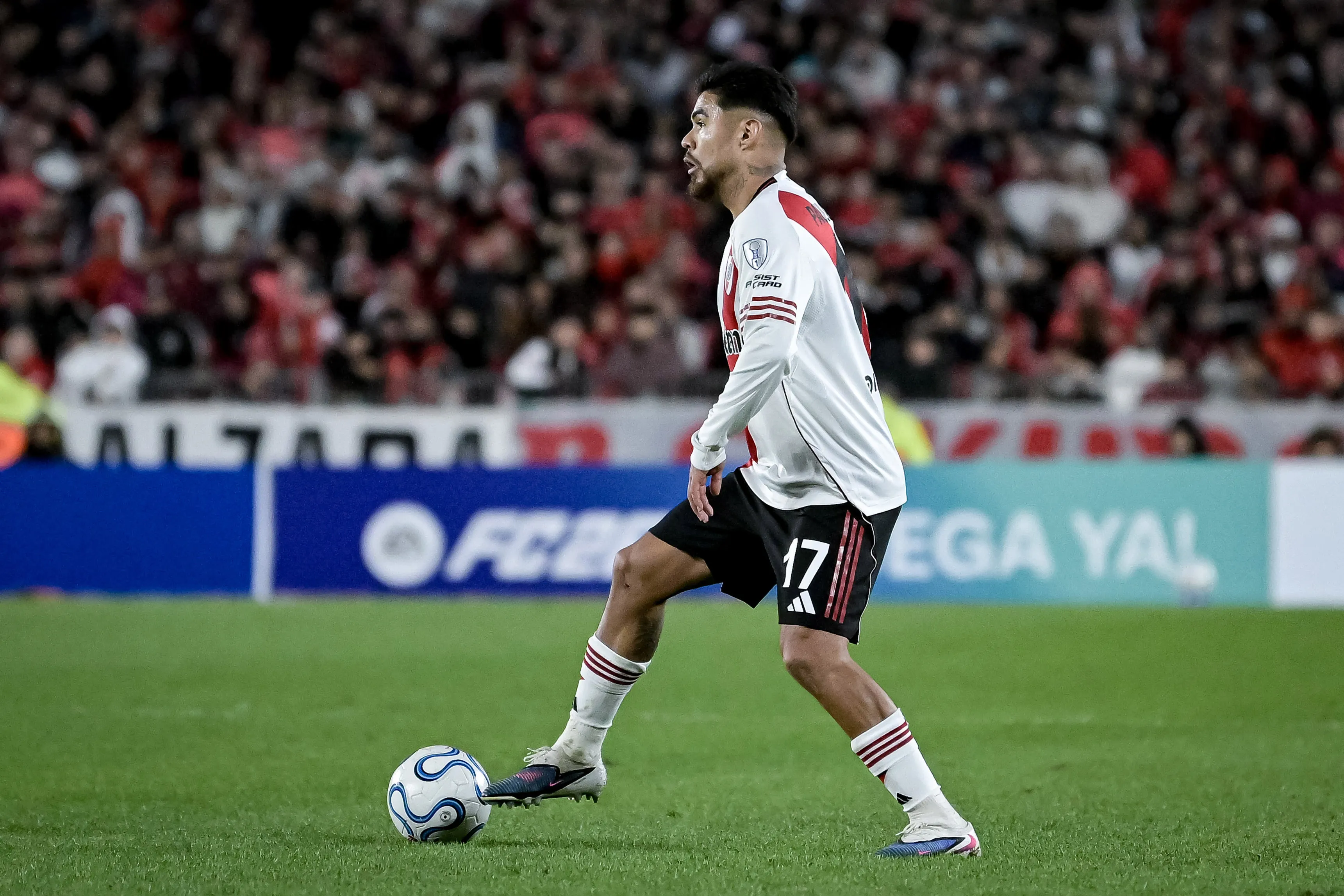 Paulo Díaz puede salir de River Plate. (Photo by Marcelo Endelli/Getty Images)