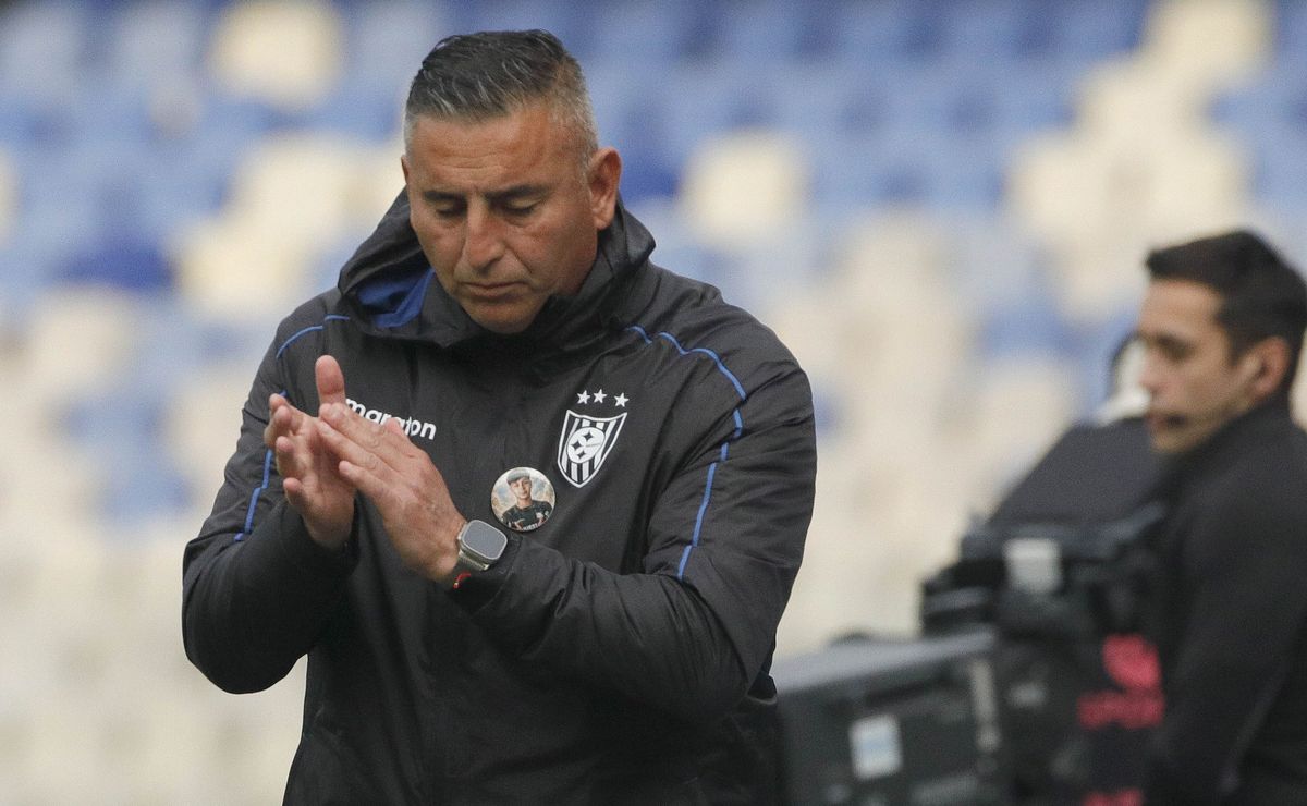 Jaime García defiende a sus colegas echados tras perder el clásico vs Deportes Concepción: “Los demás pasan sopladitos”