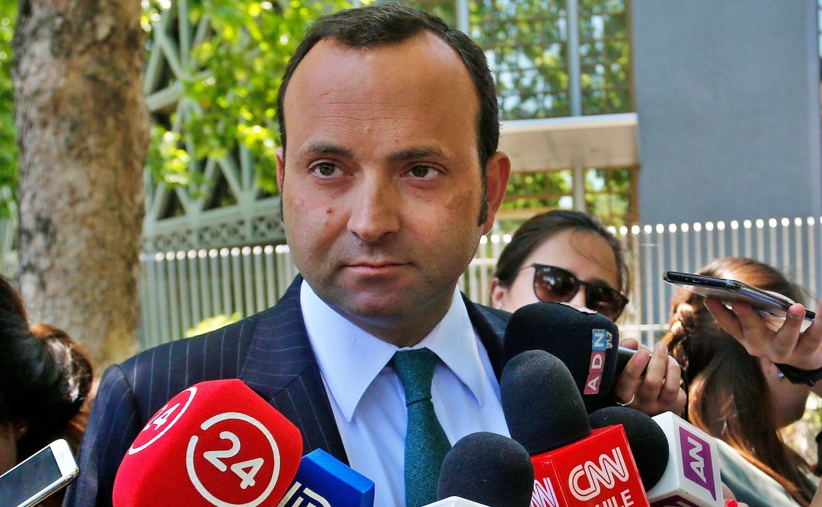 Cúpula de Huachipato pasa dinero a José Ramón Correa para comprar acciones de Azul Azul