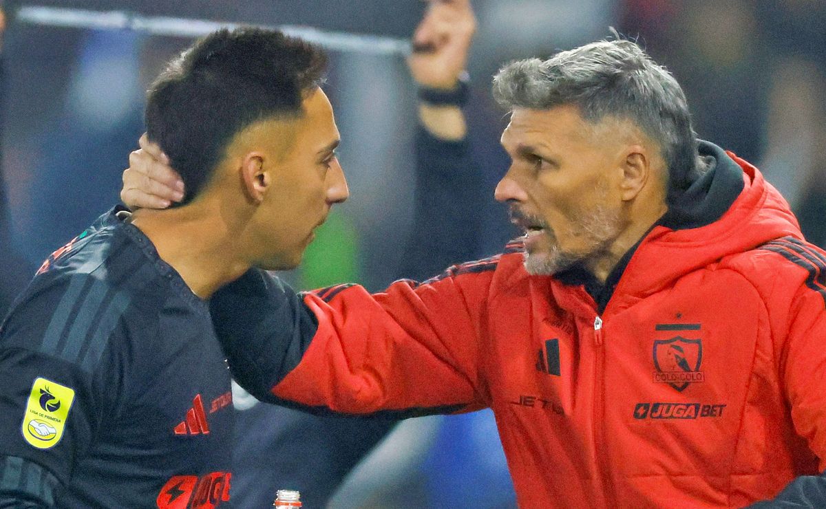 La buena noticia que Javier Correa le da a Colo Colo tras salir otra vez lesionado
