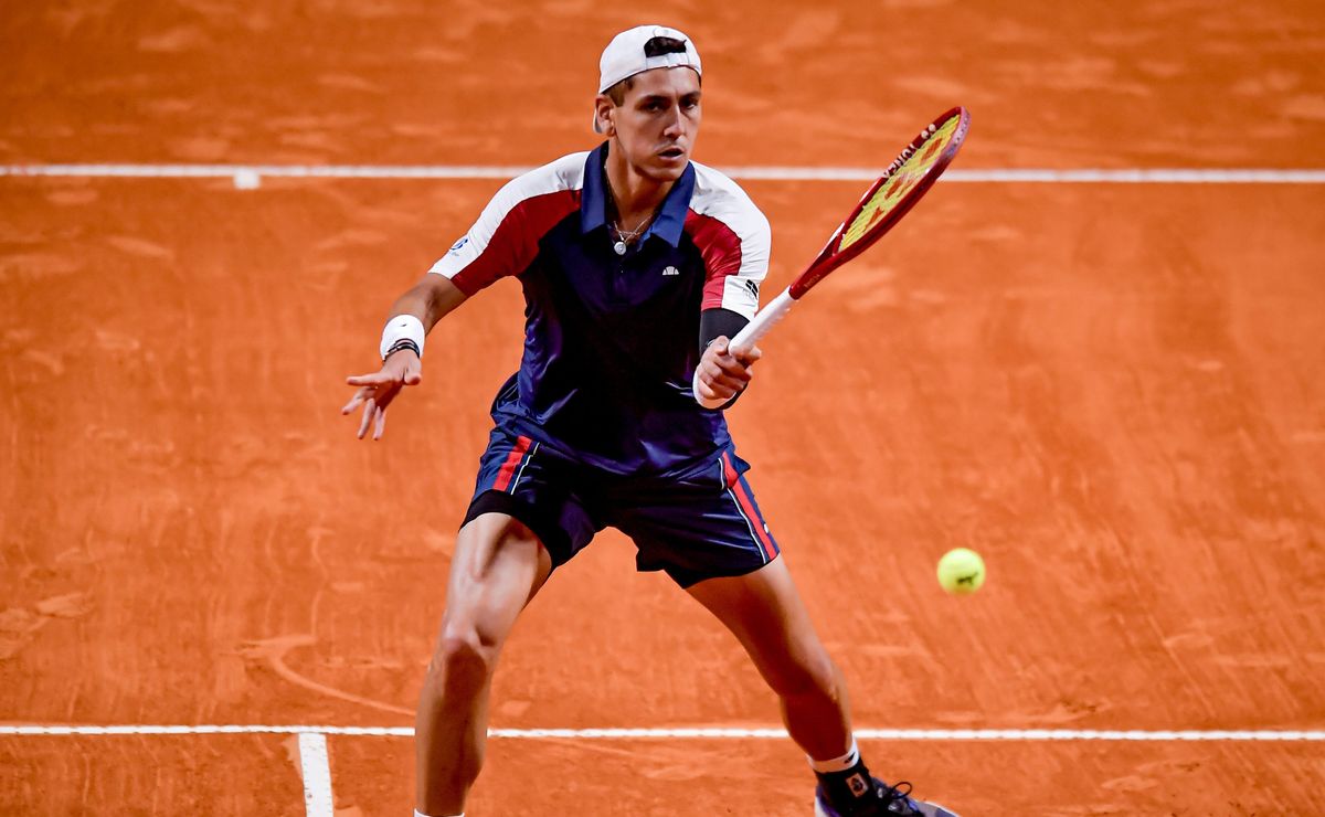 Alejandro Tabilo enfrenta en Roland Garros a jugador que terminó lesionado