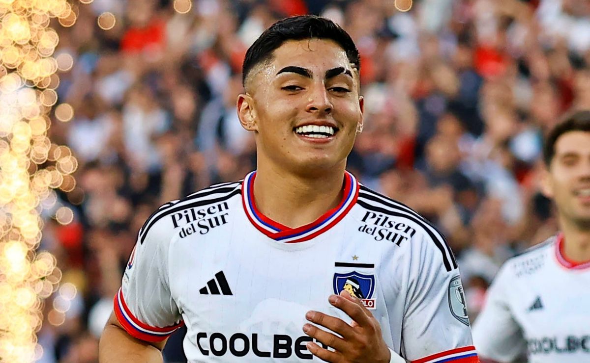 Mercado: En Colo Colo abordan el fichaje de Jordhy Thompson para el segundo semestre