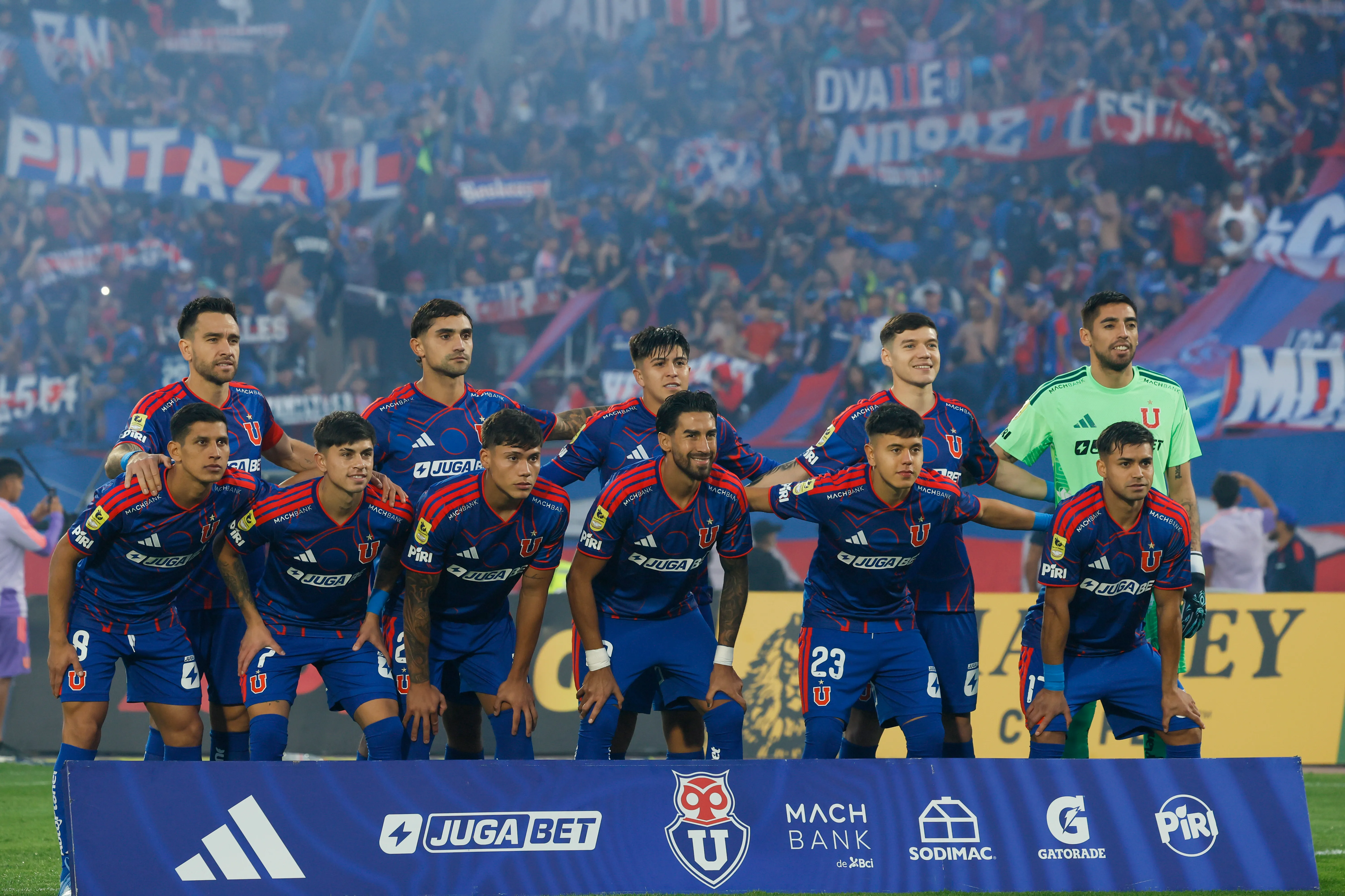 La U comienza a mirar nuevamente el tema del estadio de la U. Foto: Andrés Pina/Photosport