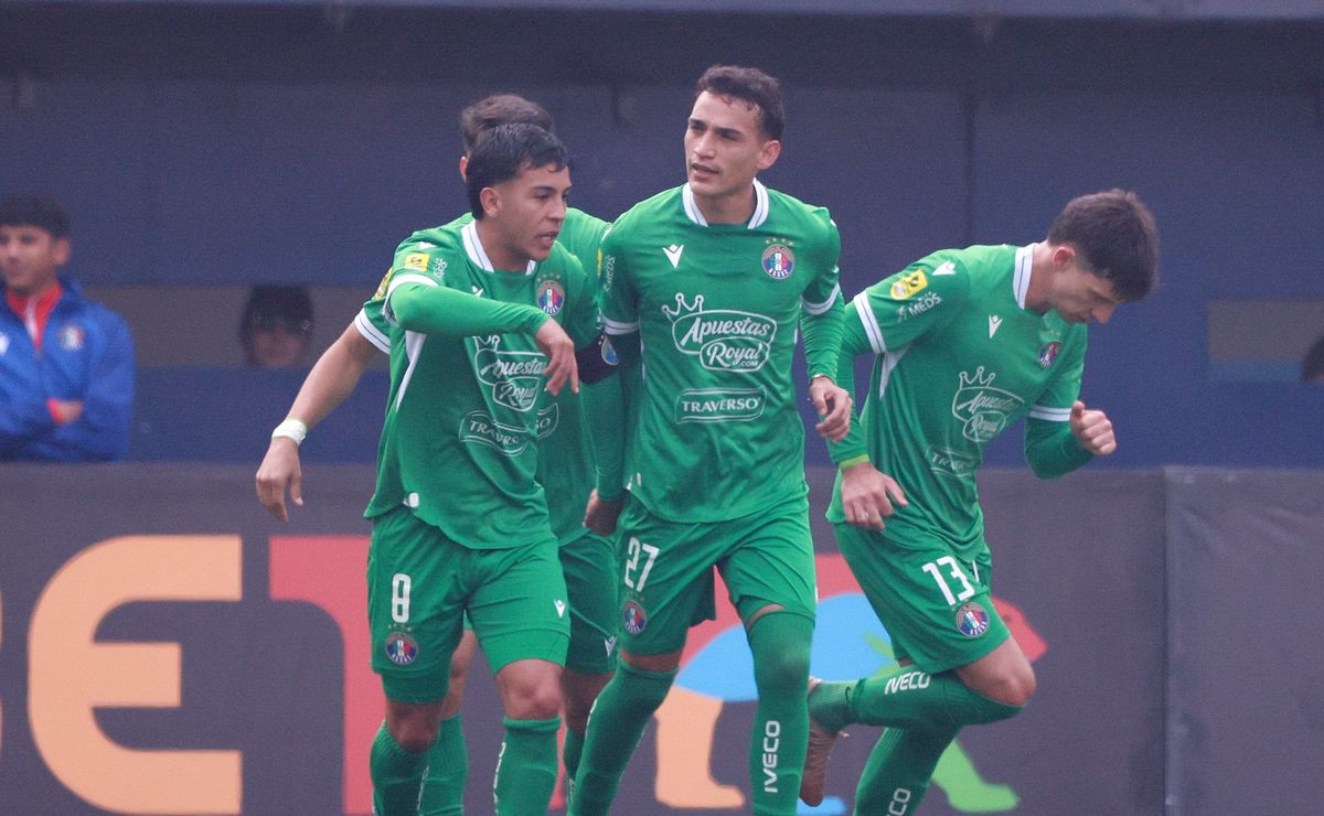 Audax Italiano se mueve: Michael Vadulli encamina su renovación en La Florida