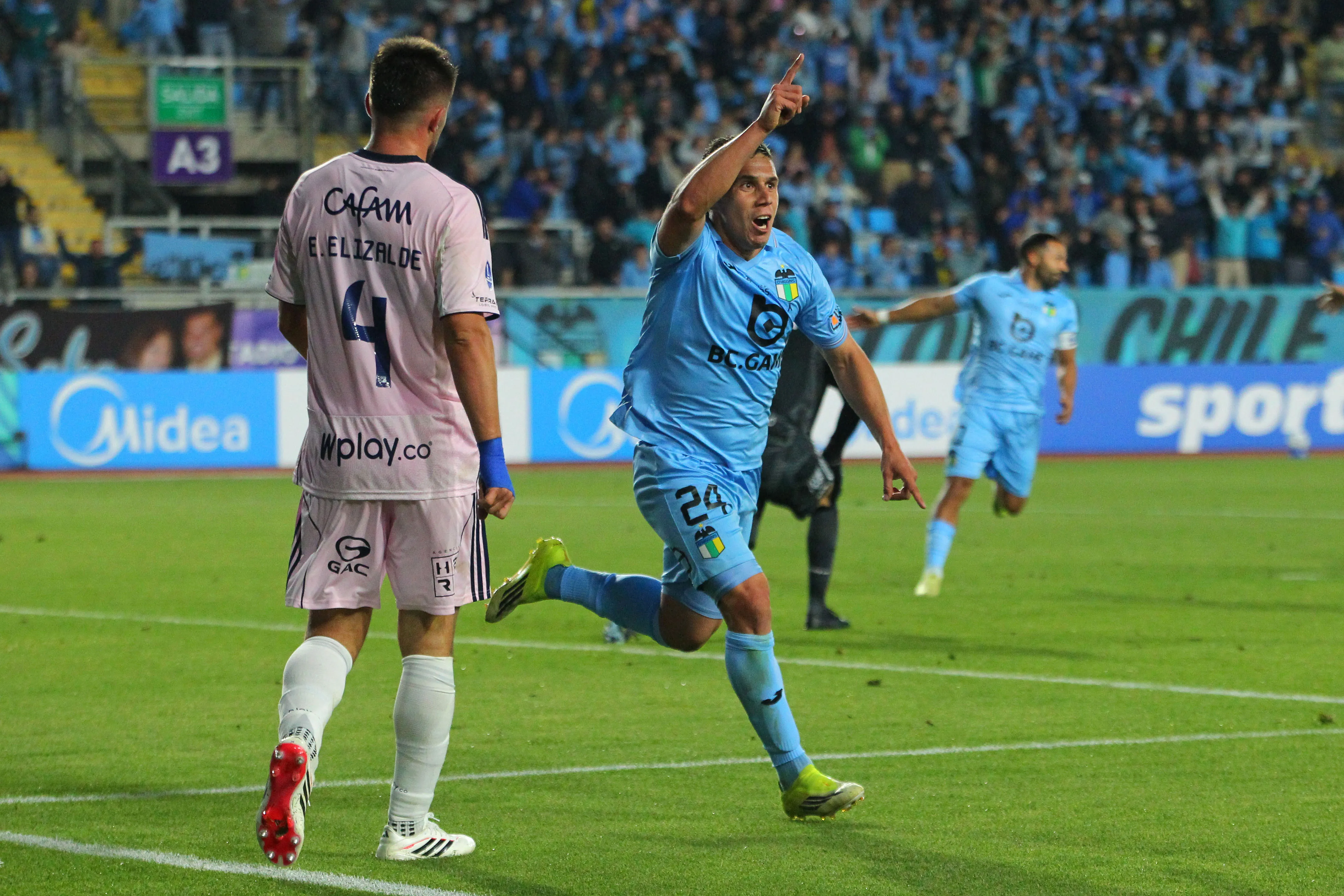 O’Higgins venció 2-0 a Millonarios en el inicio de la Copa Sudamericana en Rancagua. Foto: Jorge Loyola/Photosport