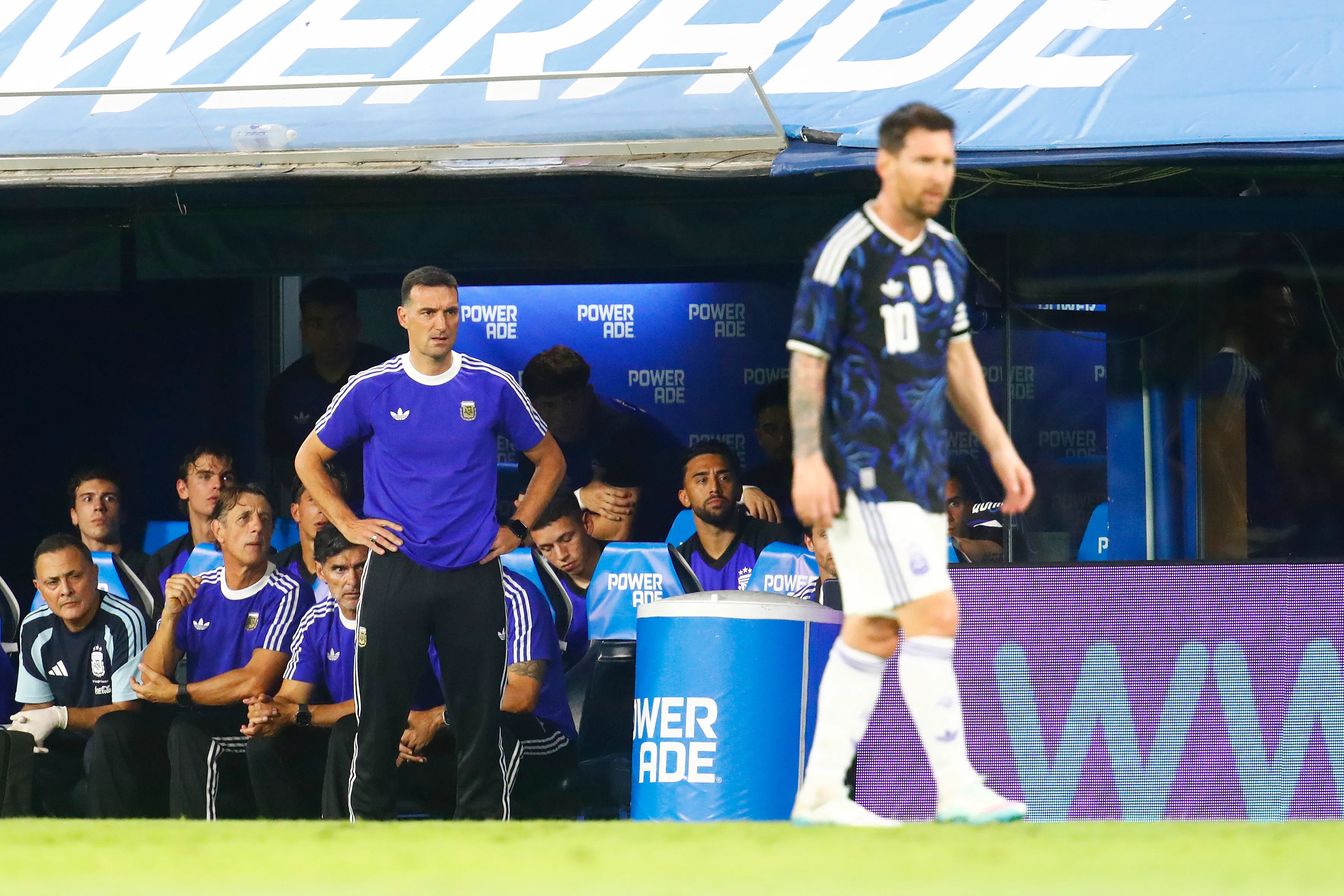 Lionel Scaloni sigue con atención la recuperación de Messi | Getty Images