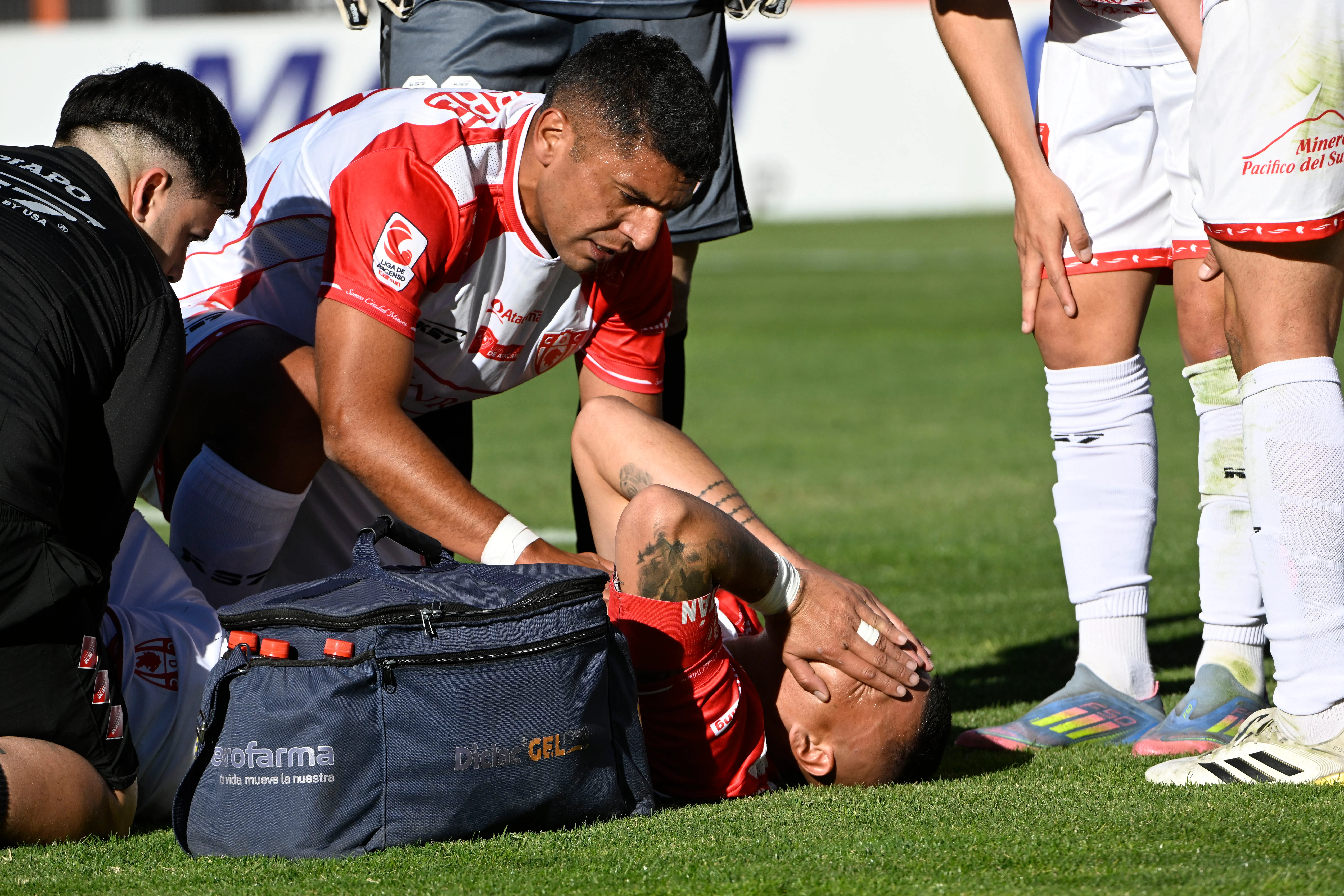 El jugador se lesionó en el partido contra Cobreloa/Photosport