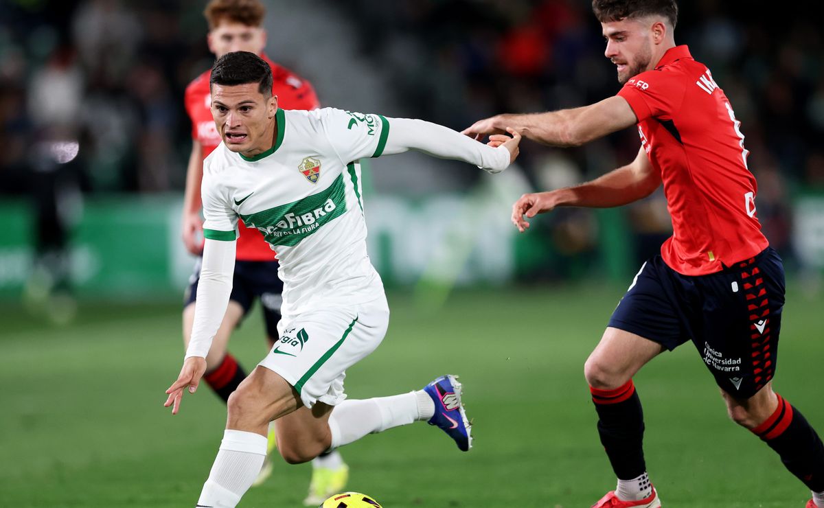Eder Sarabia deja el Elche y se refiere al futuro de Cepeda en su despedida: “El talento lo tiene”