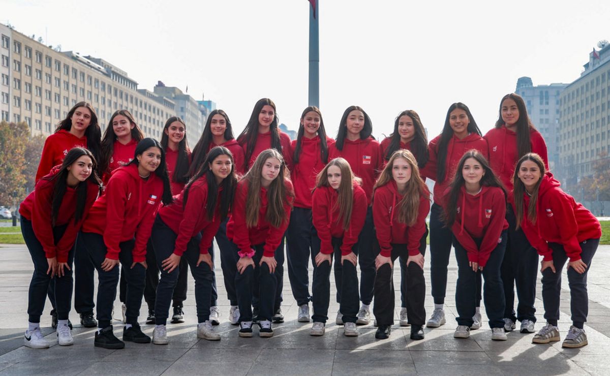 Mundial de Vóleibol Sub 17 se vive en las calles: activación ciudadana en Santiago