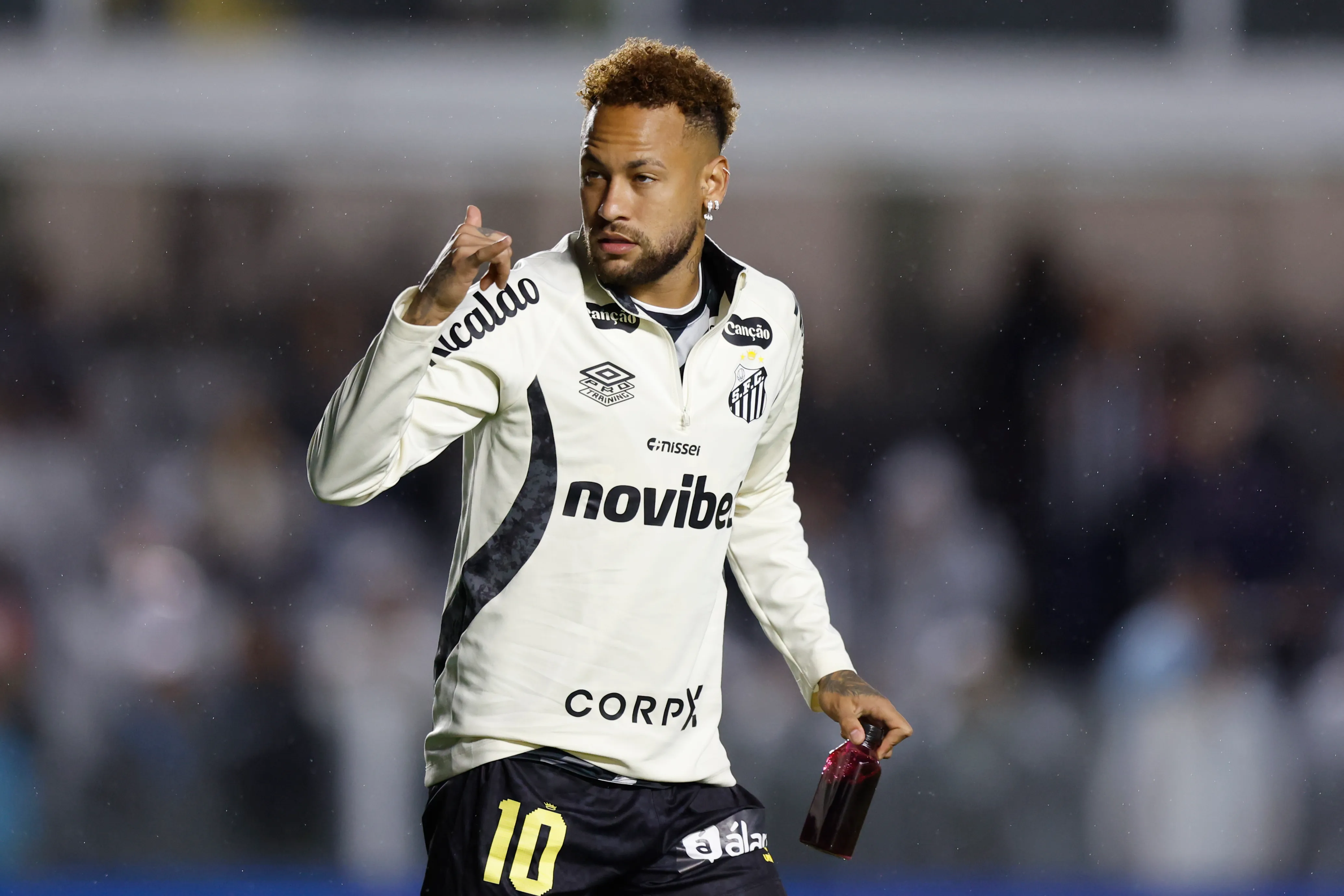 Neymar puede jugar ante Católica en Copa Sudamericana