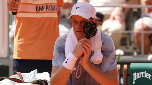 Jannik Sinner se va de París.