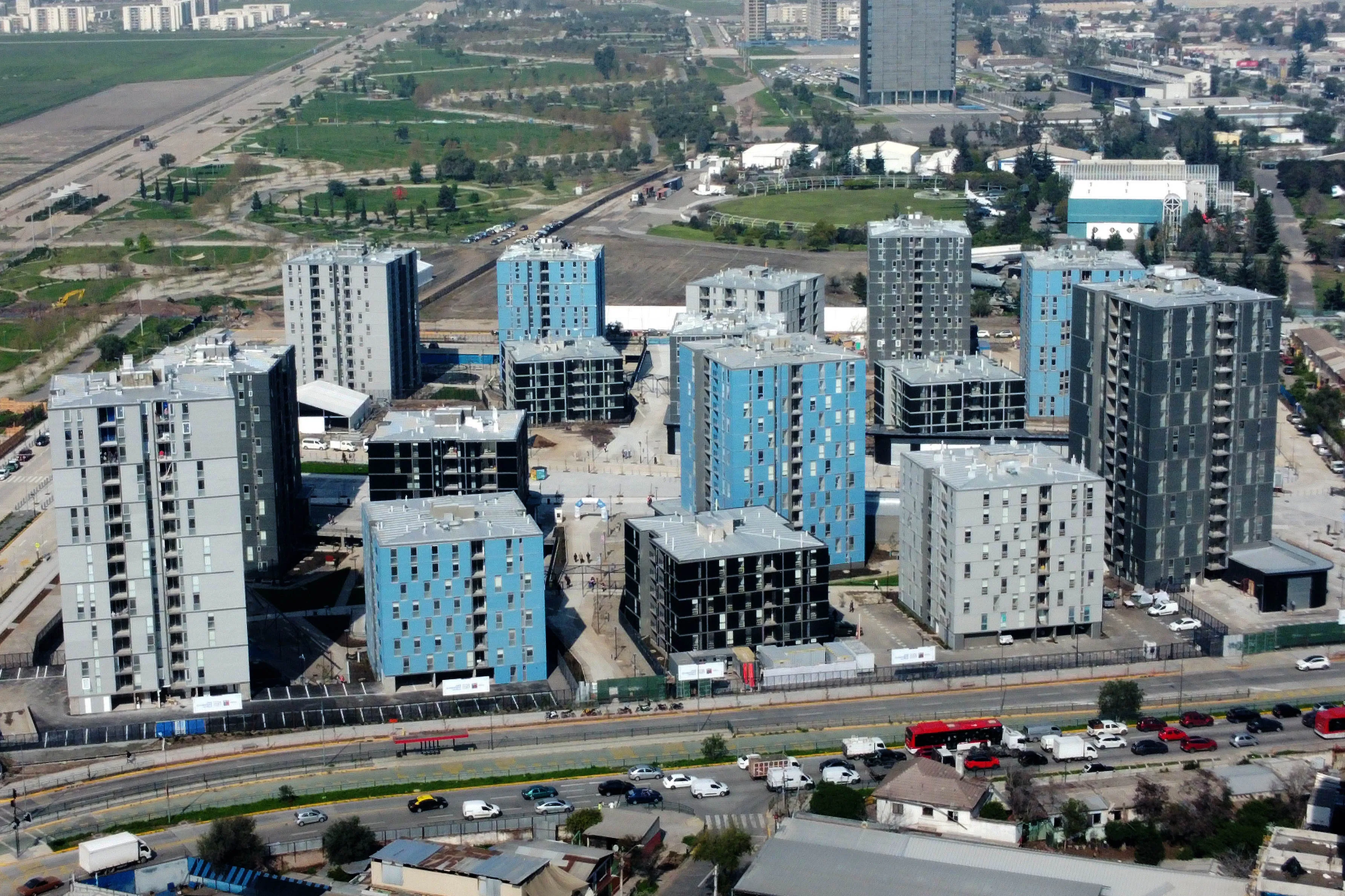 La Villa Panamericana de Santiago 2023 es un complejo de 17 edificios ubicado en la comuna de Cerrillos. | Foto: Photosport.