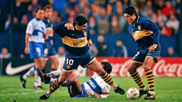 Diego Maradona y Juan Román Riquelme juntos en Boca ante Católica.