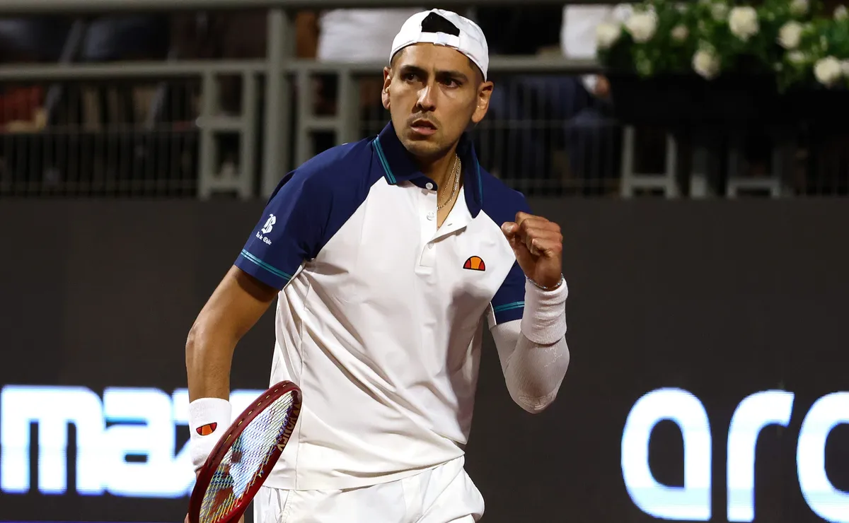 Alejandro Tabilo sube en ranking tras victoria en Roland Garros