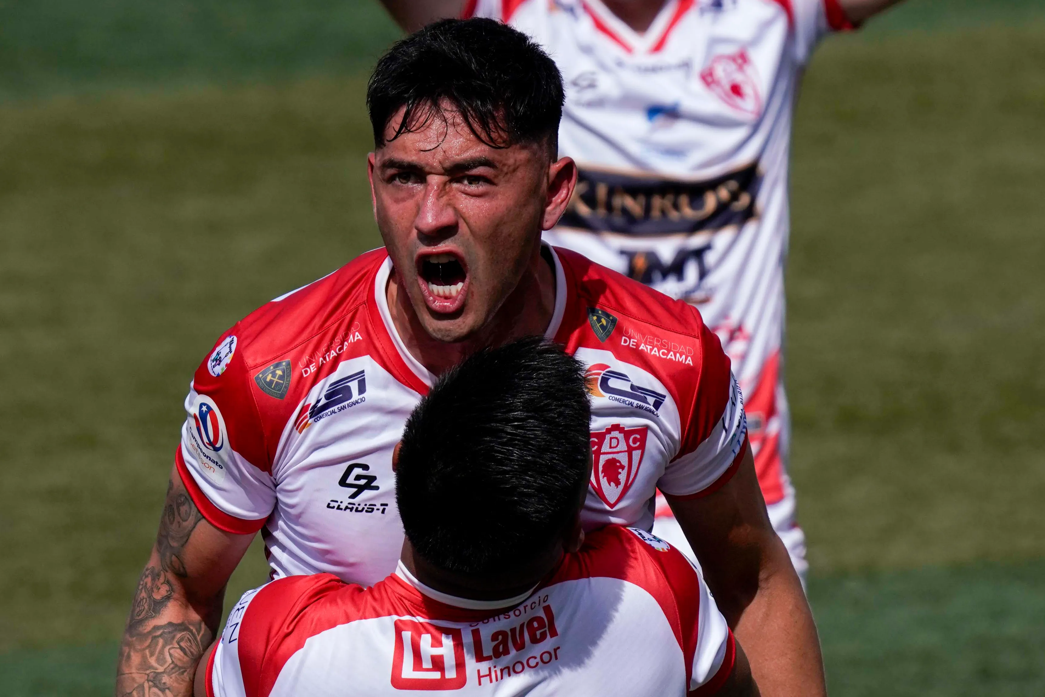 Agustín Ortiz festeja un gol en Deportes Copiapó. (Alex Fuentes/Photosport).