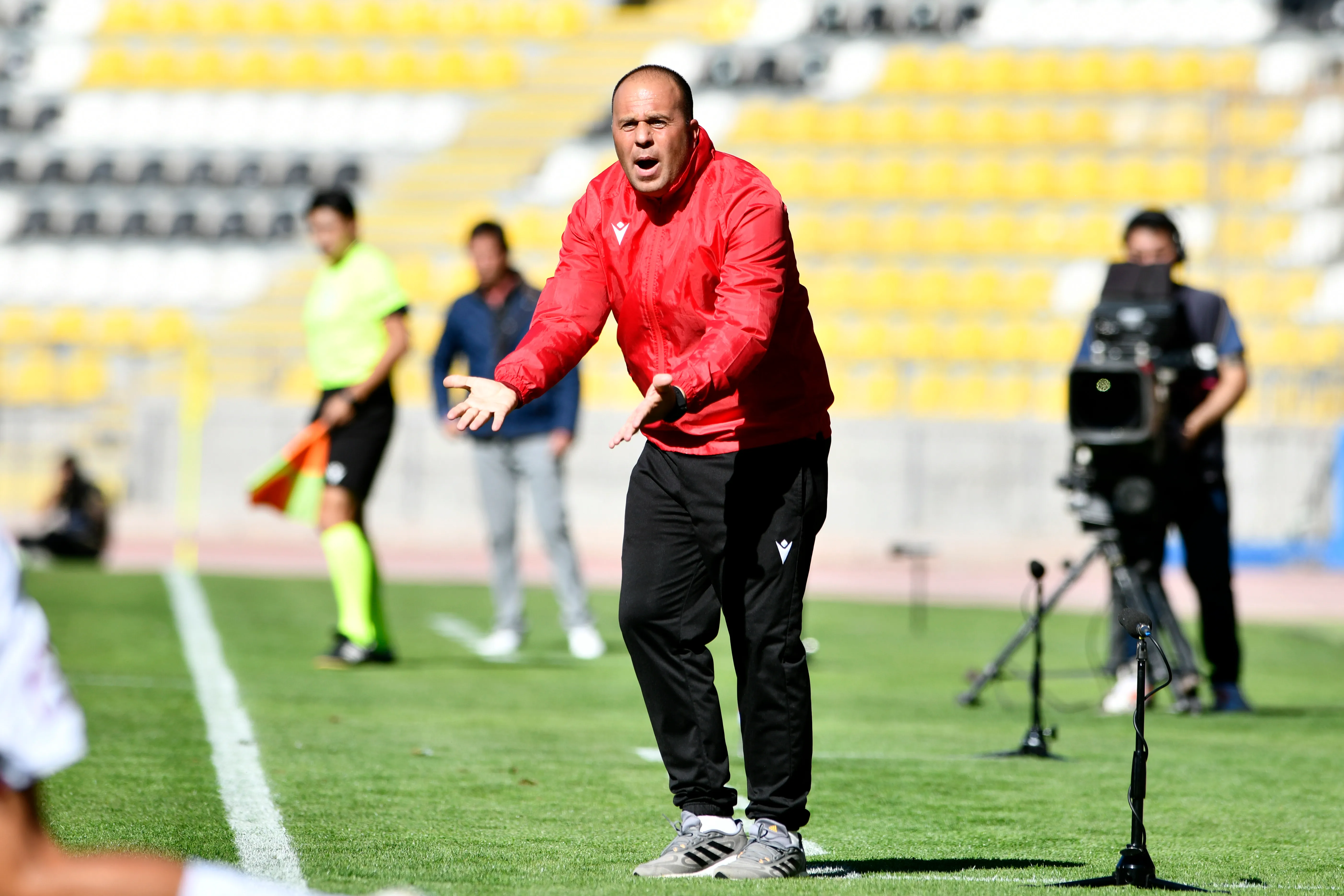 Juan José Luvera afina detalles para su debut en San Felipe. (Alejandro Pizarro Ubilla/Photosport).
