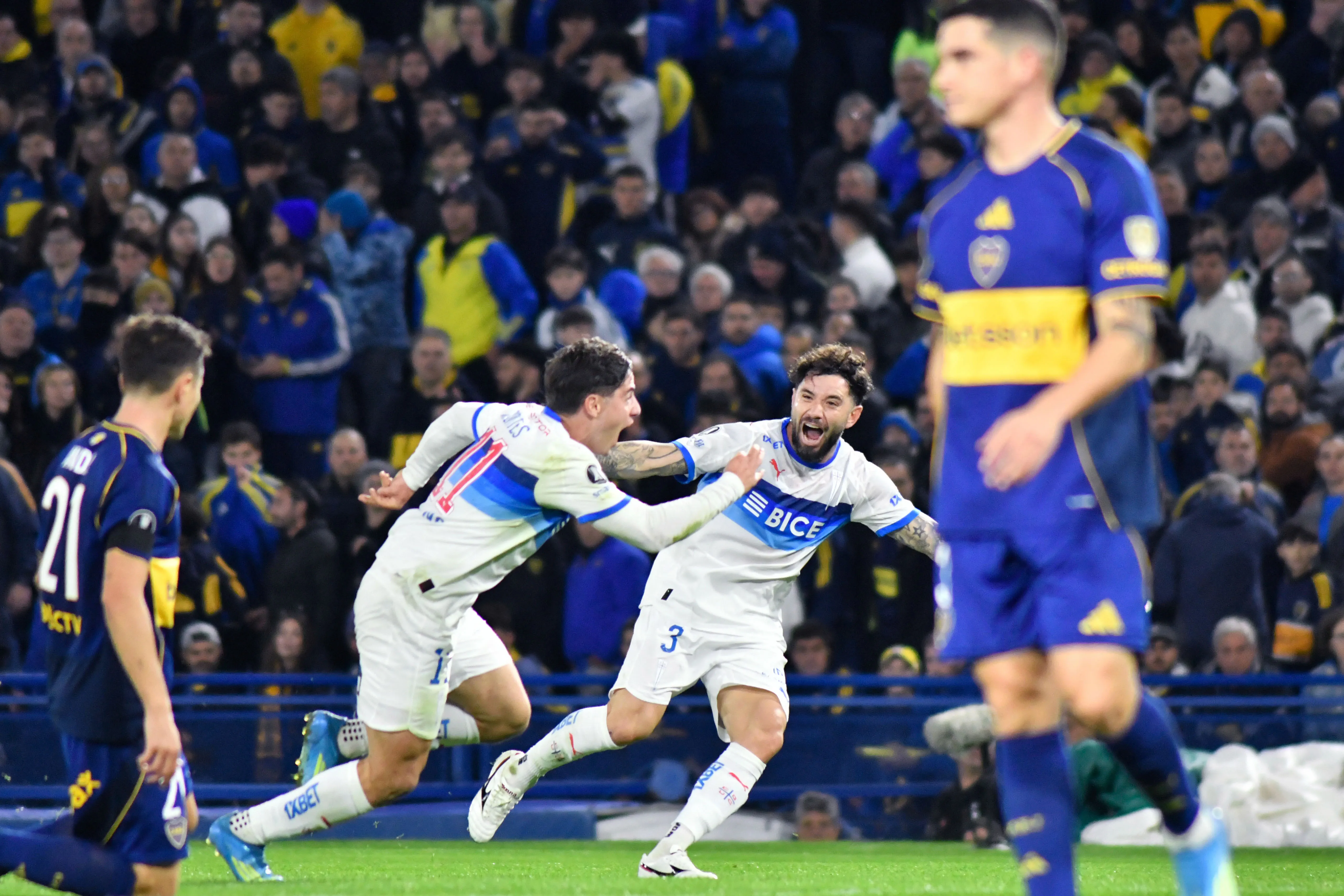 Montes y el momento del golazo en Argentina /Photosport