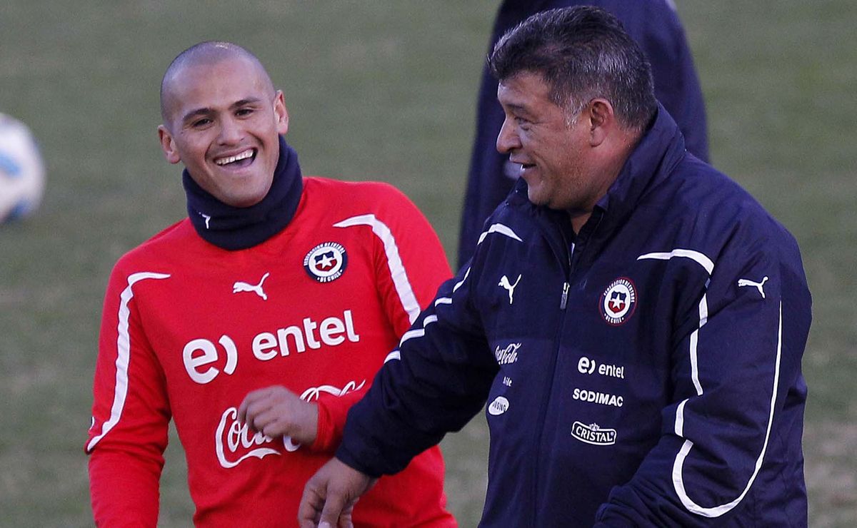Claudio Borghi arma el once ideal de su carrera como DT y deja fuera a Arturo Vidal y Alexis Sánchez