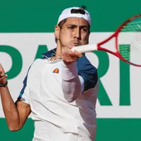 Alejandro Tabilo celebra: gana otro partido sin jugar en Roland Garros