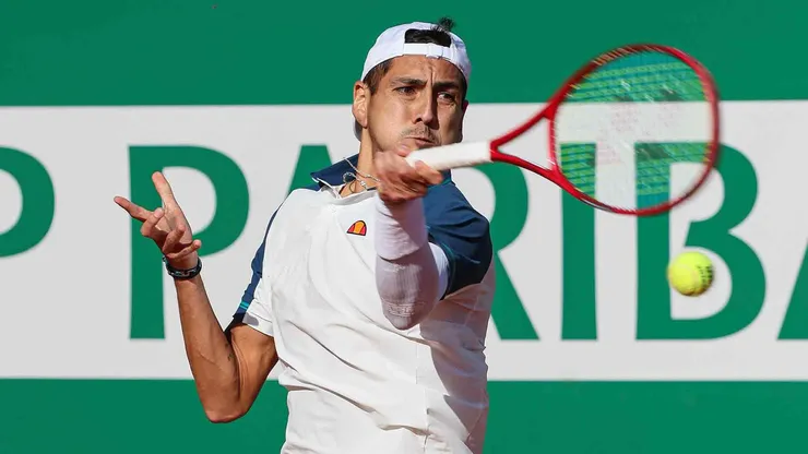 Alejandro Tabilo sigue vigente en singles y dobles en Roland Garros.
