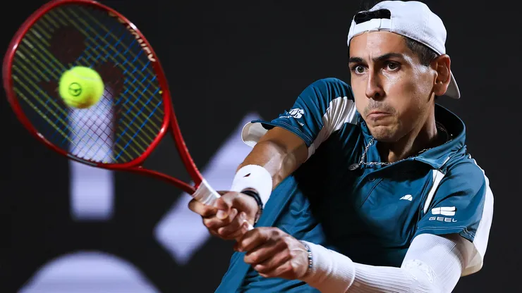 Alejandro Tabilo podría enfrentar un duro desafío en octavos de Roland Garros.