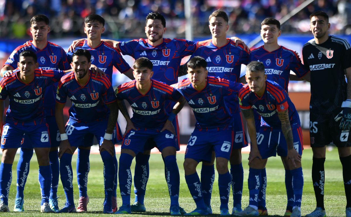 Formación de la U: una gran duda en la defensa para recuperar terreno ante Deportes Concepción