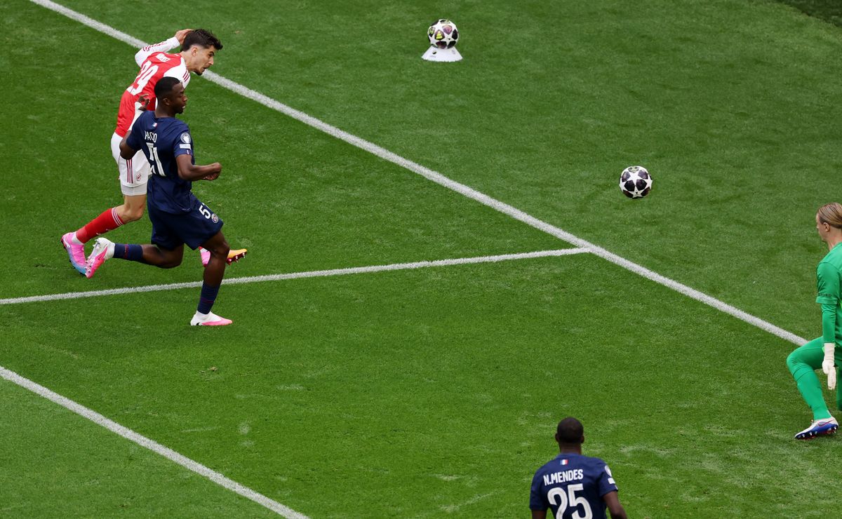 ¡Se abre la final de la Champions League! Mira el gol con el que Kai Havertz abrió el marcador para el Arsenal