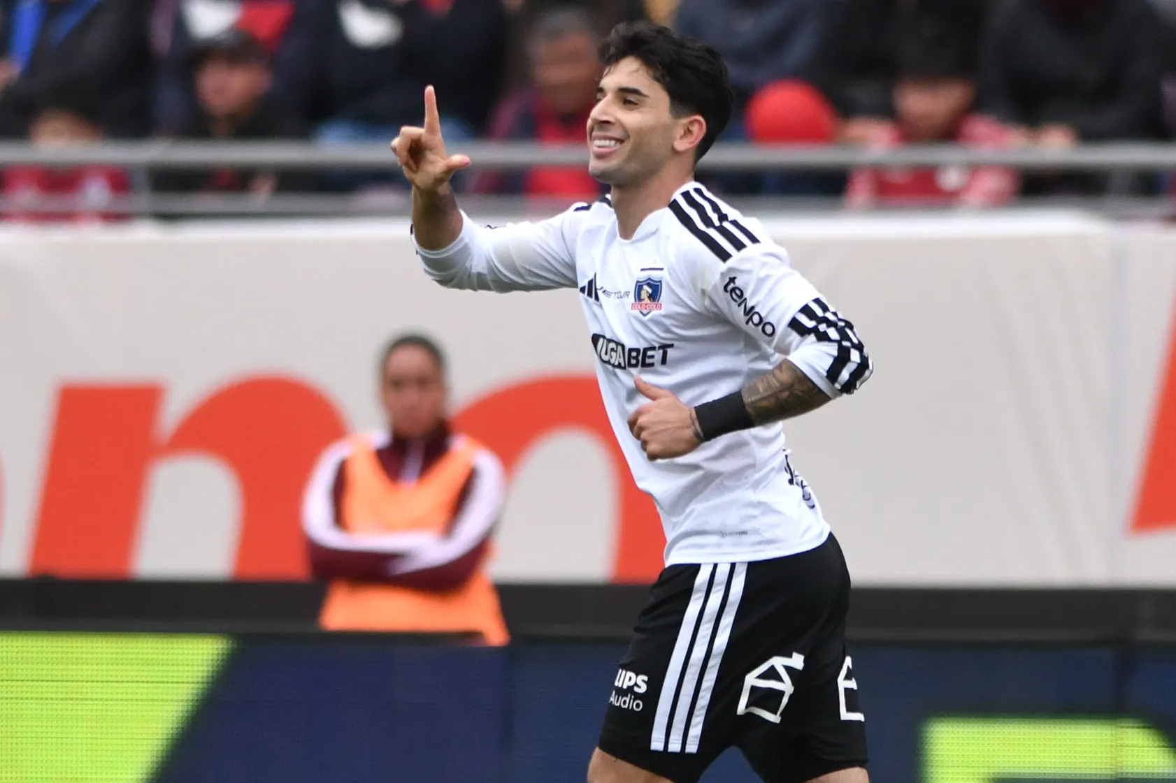 Lautaro Pastrán celebrando en Colo Colo. Foto: Alejandro Pizarro Ubilla/Photosport