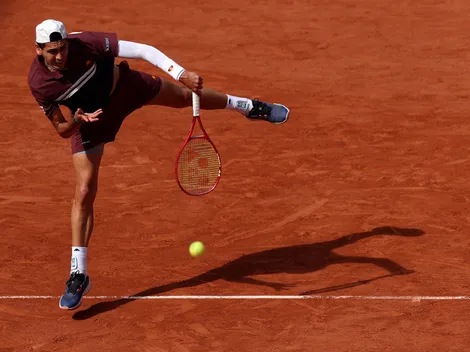Alejandro Tabilo en llamas: gana otro partido intenso en Roland Garros