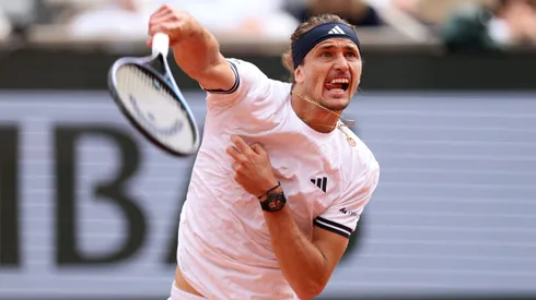 Alexander Zverev avanza a cuartos de final en Roland Garros.