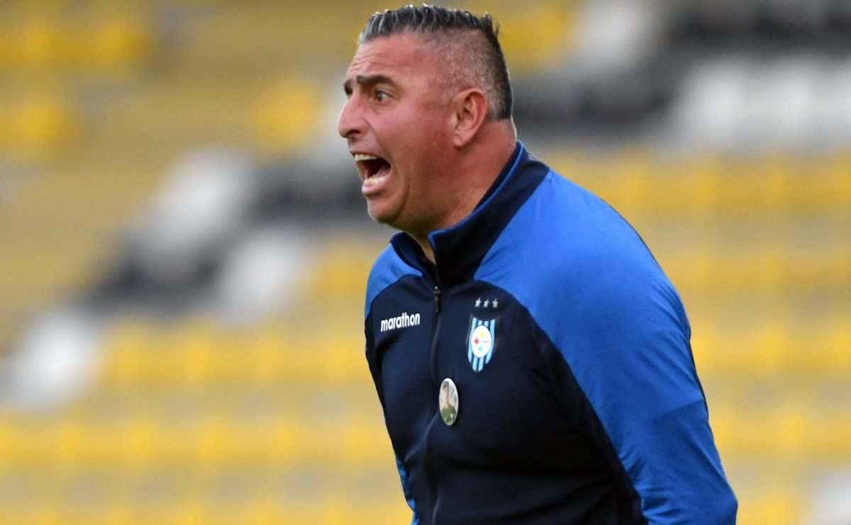 Jaime García abronca a Huachipato tras perder con la Católica: “No nos pueden marcar goles con esos errores”