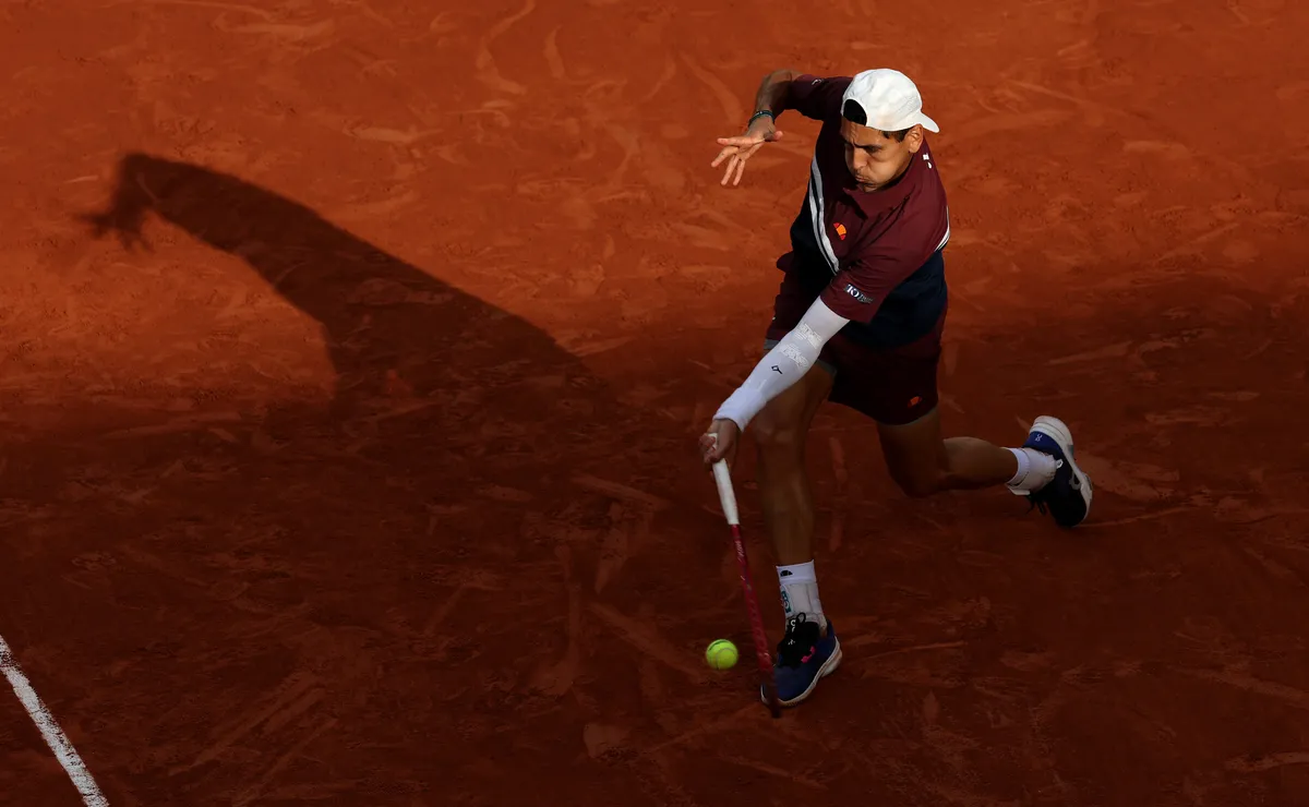 José Luis Clerc elogia la derecha de Alejandro Tabilo en Roland Garros