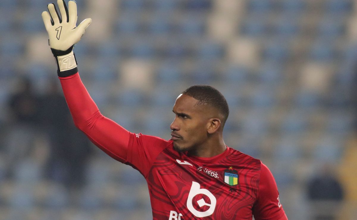 Beccacece deja fuera a Omar Carabalí del Mundial en nómina de Ecuador: tampoco va un colombiano