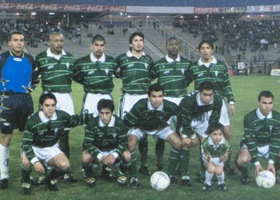 Arriba: Alex Varas, Silvio Fernández, Jorge Ormeño, Héctor Barra, Manuel Valencia y Mauricio Rojas. Abajo: Rodrigo Valenzuela, Moisés Villarroel, Rodrigo Núñez, Arturo Sanhueza y Jaime Riveros.