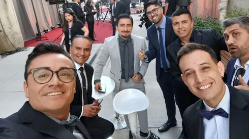 Astudillo junto a sus compañeros de canal.