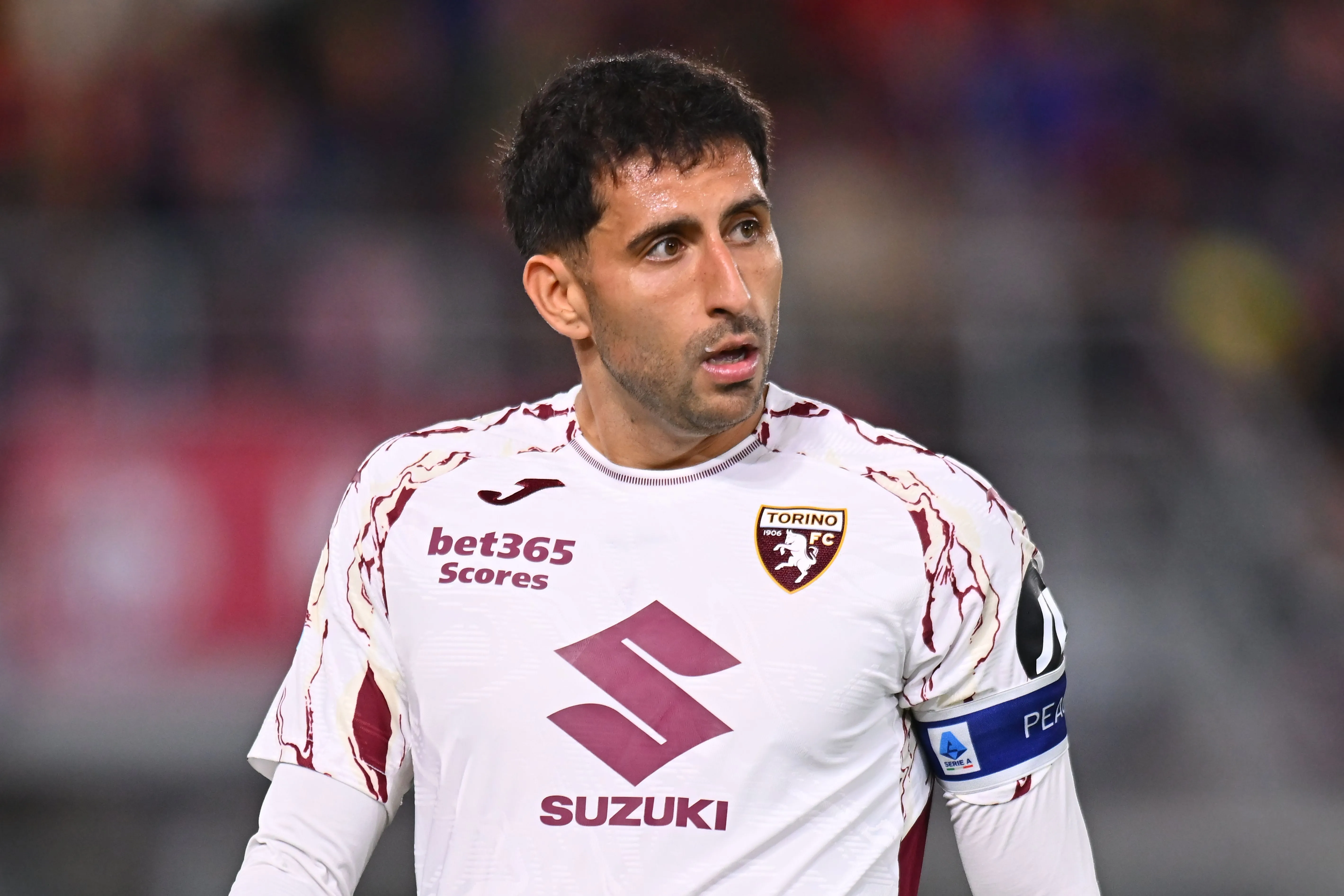 Guillermo Maripán podría volver a Chile/Getty Images)