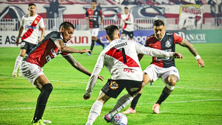 Curicó Unido y Antofagasta cerraron la jornada 14 en Primera B.
