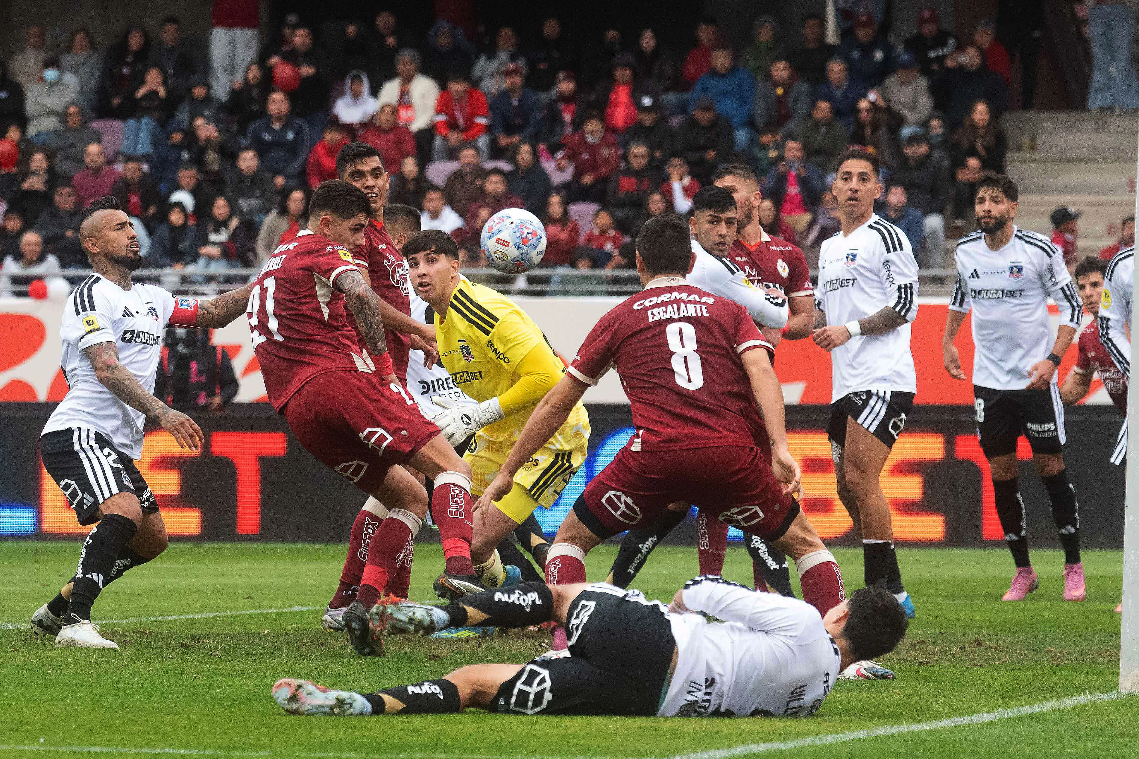 Gabriel Maureira estuvo débil en los goles de Colo Colo. Foto: Cristian Silva/Photosport